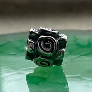 Pandora Rose Leaf Sterling Silver Charm.